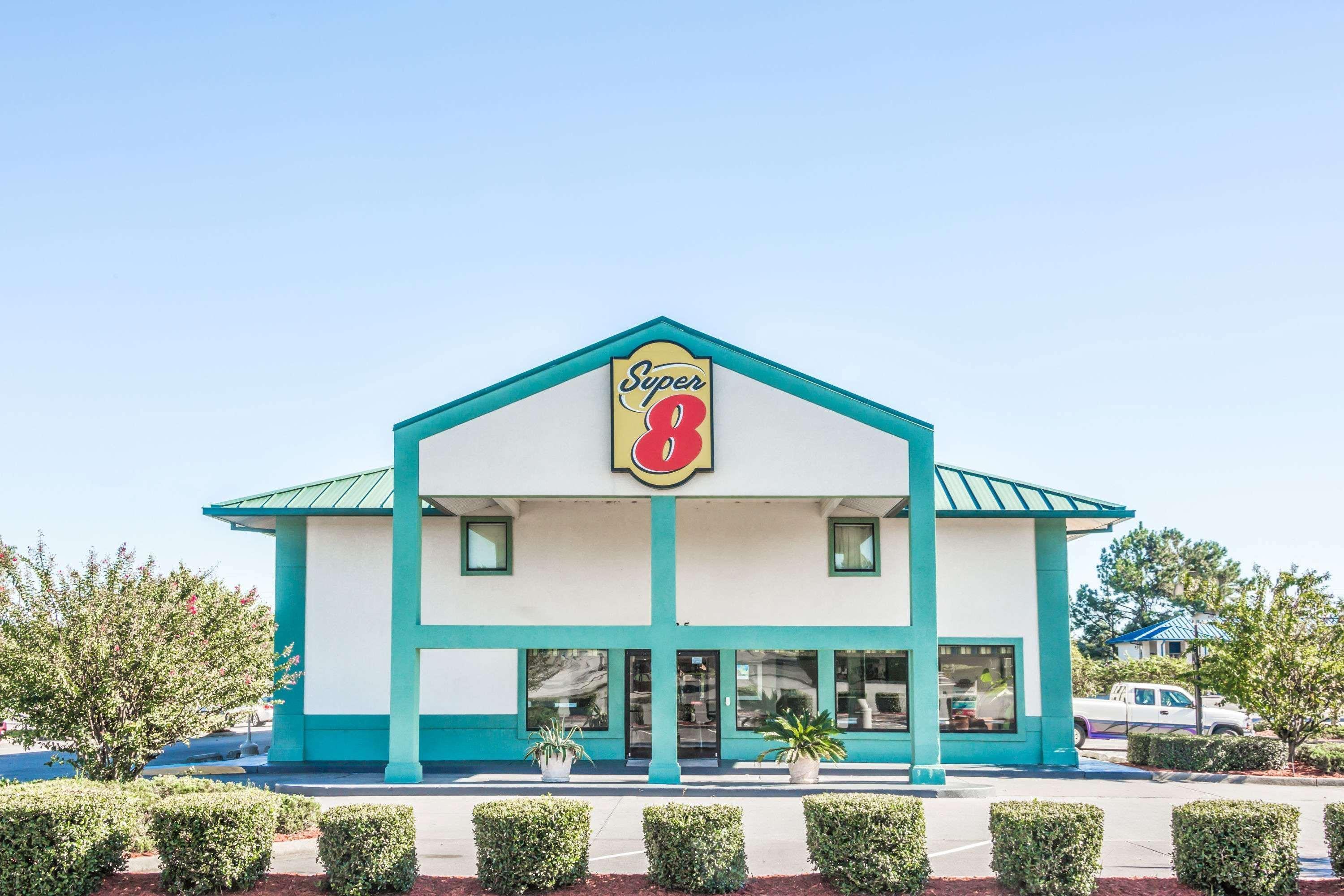 Super 8 By Wyndham Valdosta Ga I-75 Hotel Eksteriør billede